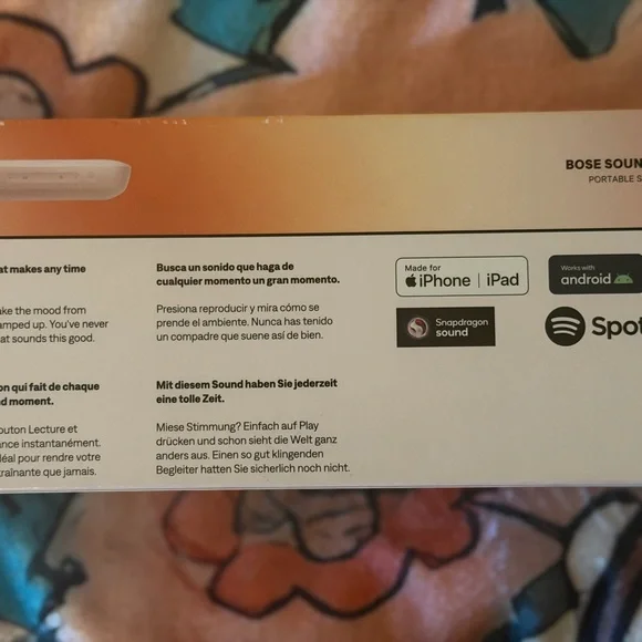 Bose SoundLink Portable Speaker in Pink - Picture 2 of 4